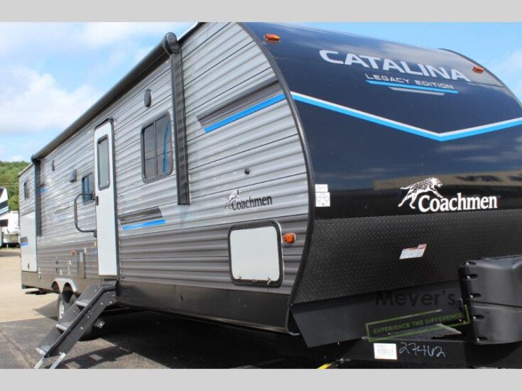 Thumbnail Photo undefined for New 2023 Coachmen Catalina 343BHTS